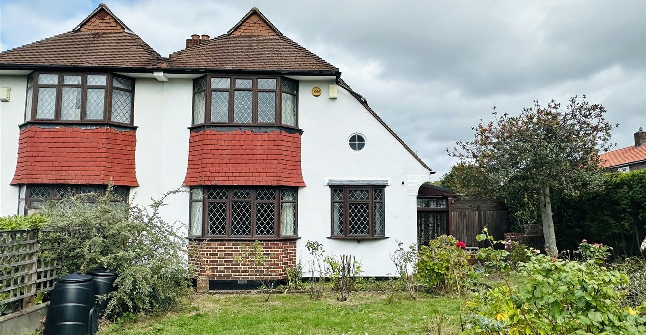 3 bedroom house for sale in Bromley | Robinson Jackson
