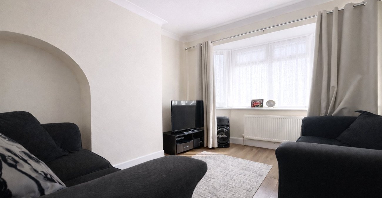 3 bedroom house for sale in Bromley | Robinson Jackson