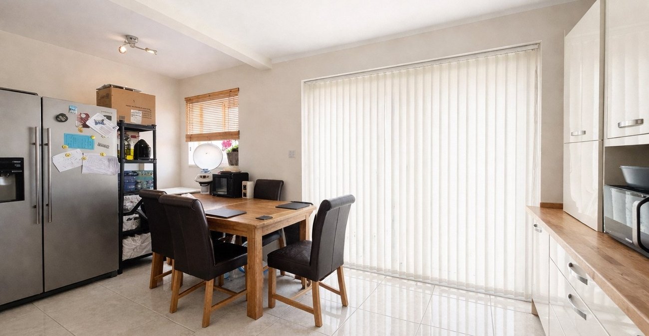 3 bedroom house for sale in Bromley | Robinson Jackson