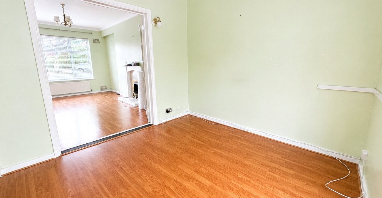 3 bedroom house for sale in Bromley | Robinson Jackson