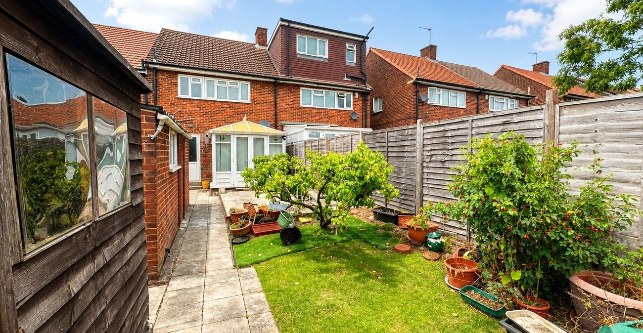 3 bedroom house for sale in Bromley | Robinson Jackson