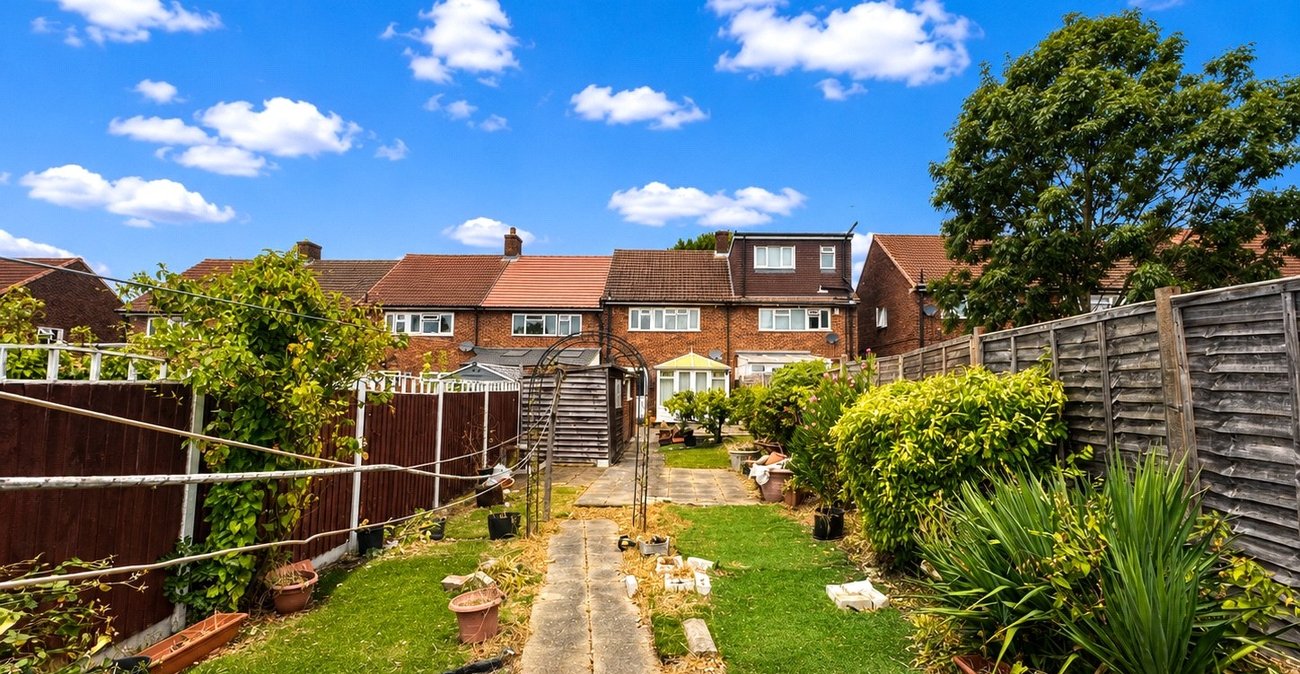 3 bedroom house for sale in Bromley | Robinson Jackson