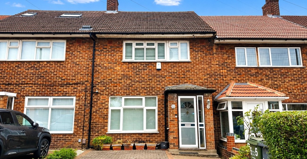 3 bedroom house for sale in Bromley | Robinson Jackson