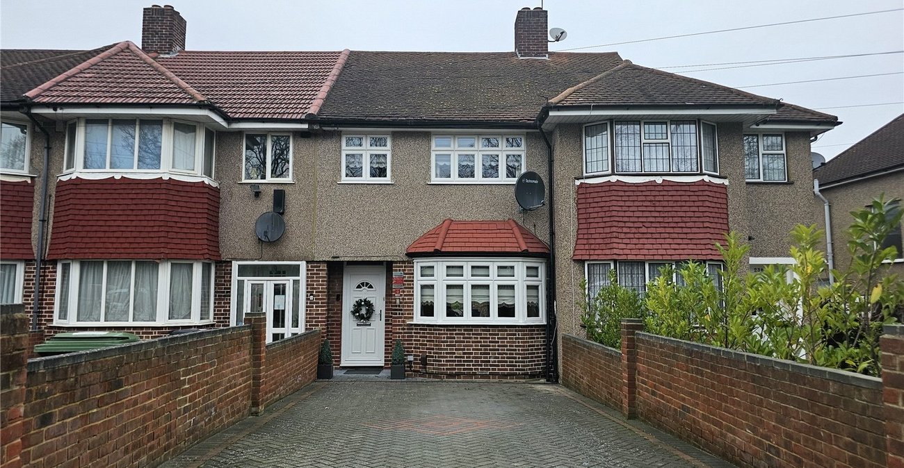 3 bedroom house for sale in Bromley | Robinson Jackson