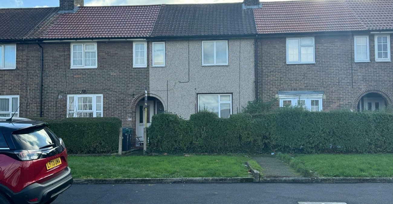 2 bedroom house for sale in Bromley | Robinson Jackson