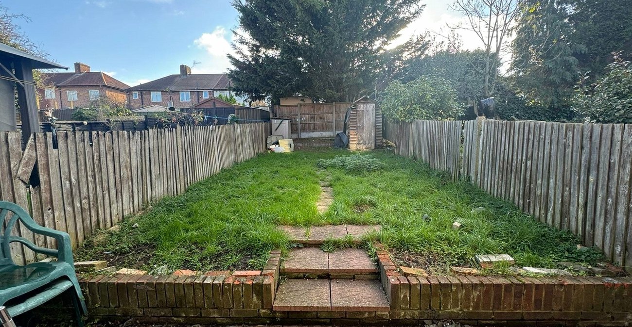 2 bedroom house for sale in Bromley | Robinson Jackson