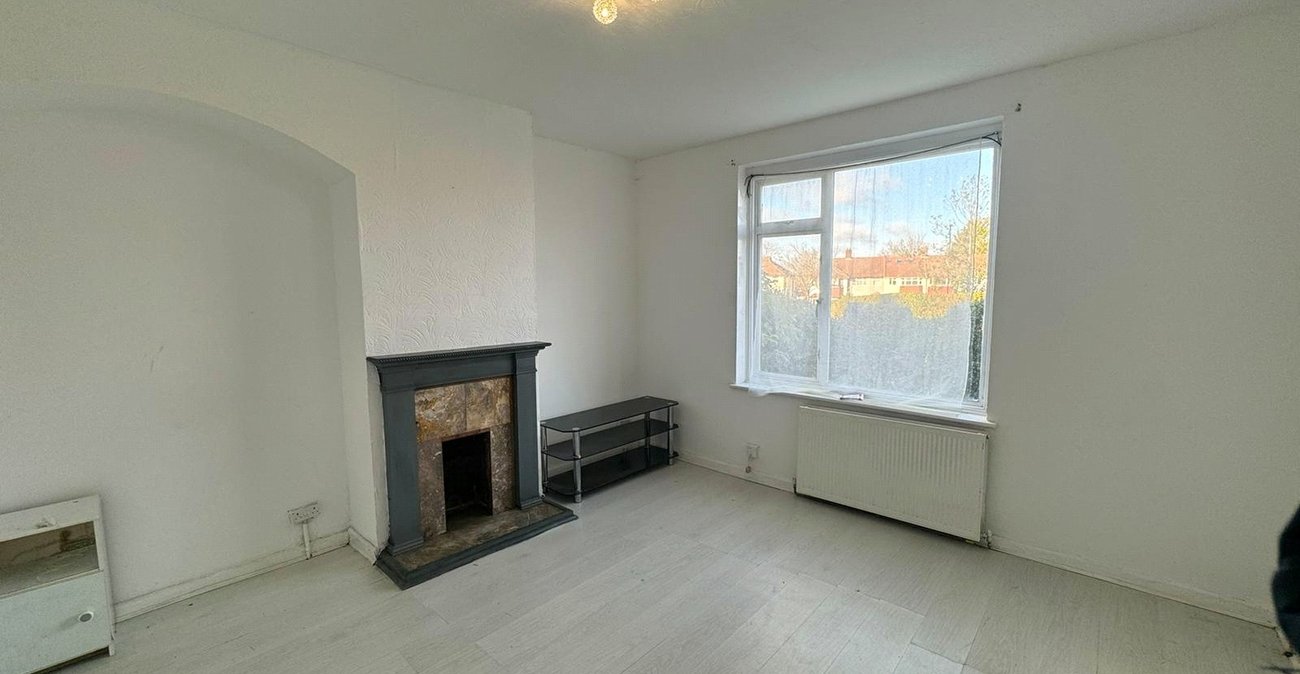 2 bedroom house for sale in Bromley | Robinson Jackson