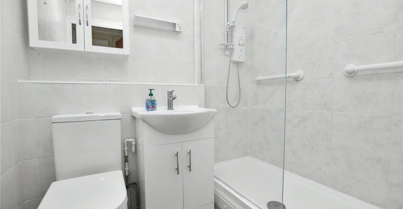 2 bedroom property for sale in Bexleyheath | Robinson Jackson