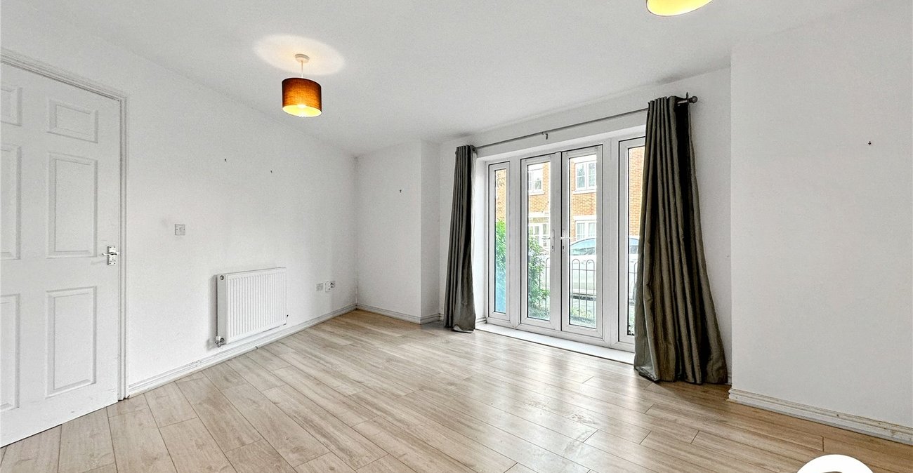 1 bedroom property for sale in Strood | Robinson Michael & Jackson