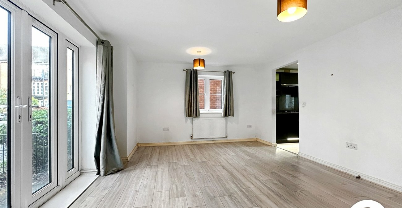 1 bedroom property for sale in Strood | Robinson Michael & Jackson