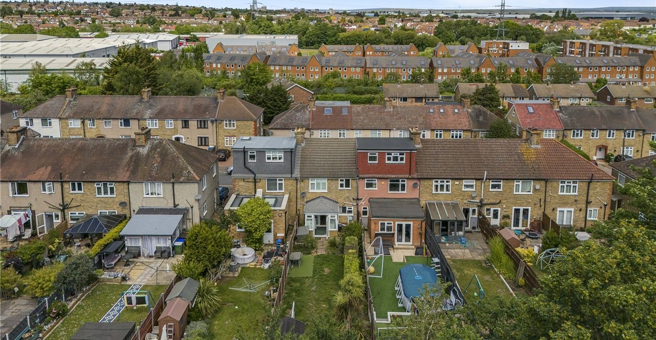 3 bedroom house for sale in Crayford | Robinson Jackson