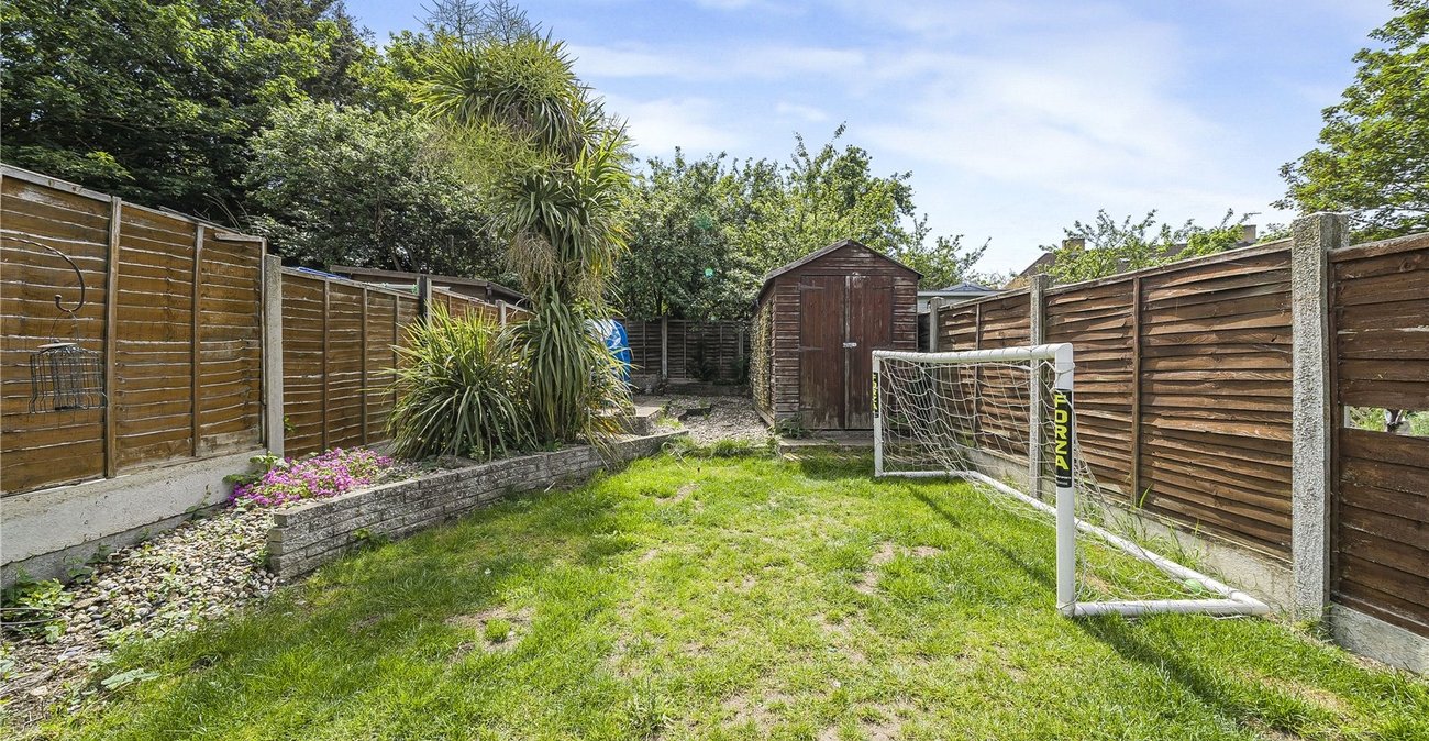 3 bedroom house for sale in Crayford | Robinson Jackson