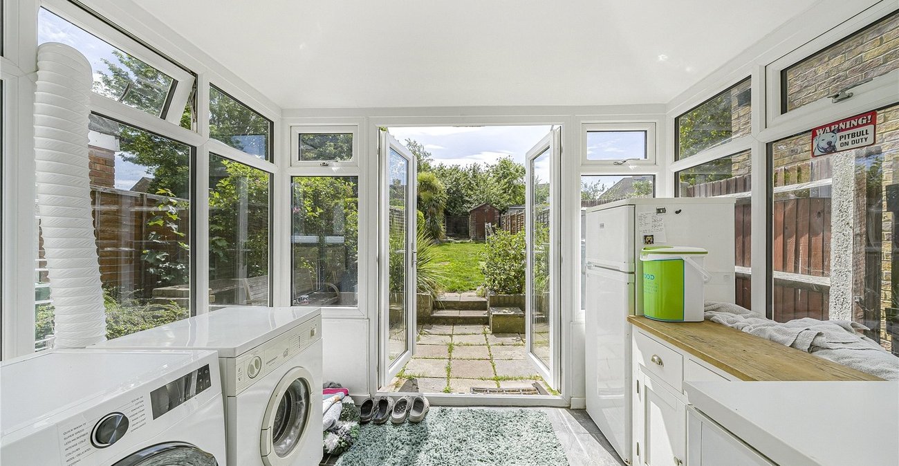 3 bedroom house for sale in Crayford | Robinson Jackson