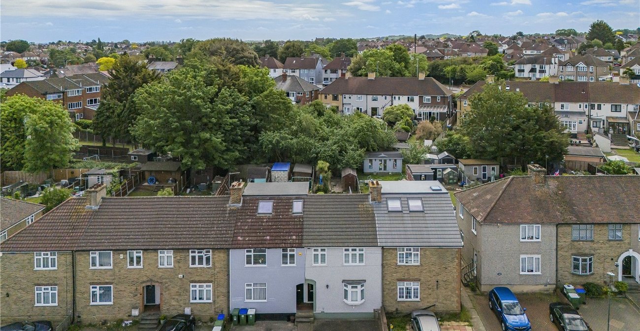 3 bedroom house for sale in Crayford | Robinson Jackson