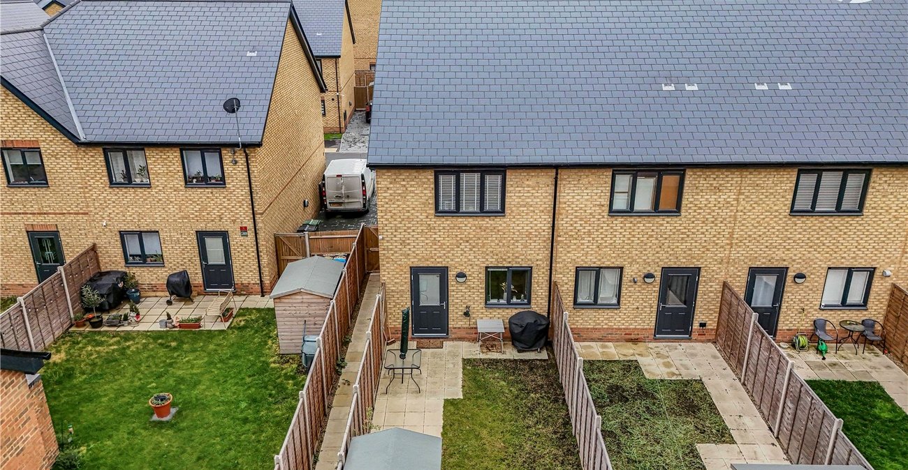 2 bedroom house for sale in Greenhithe | Robinson Jackson