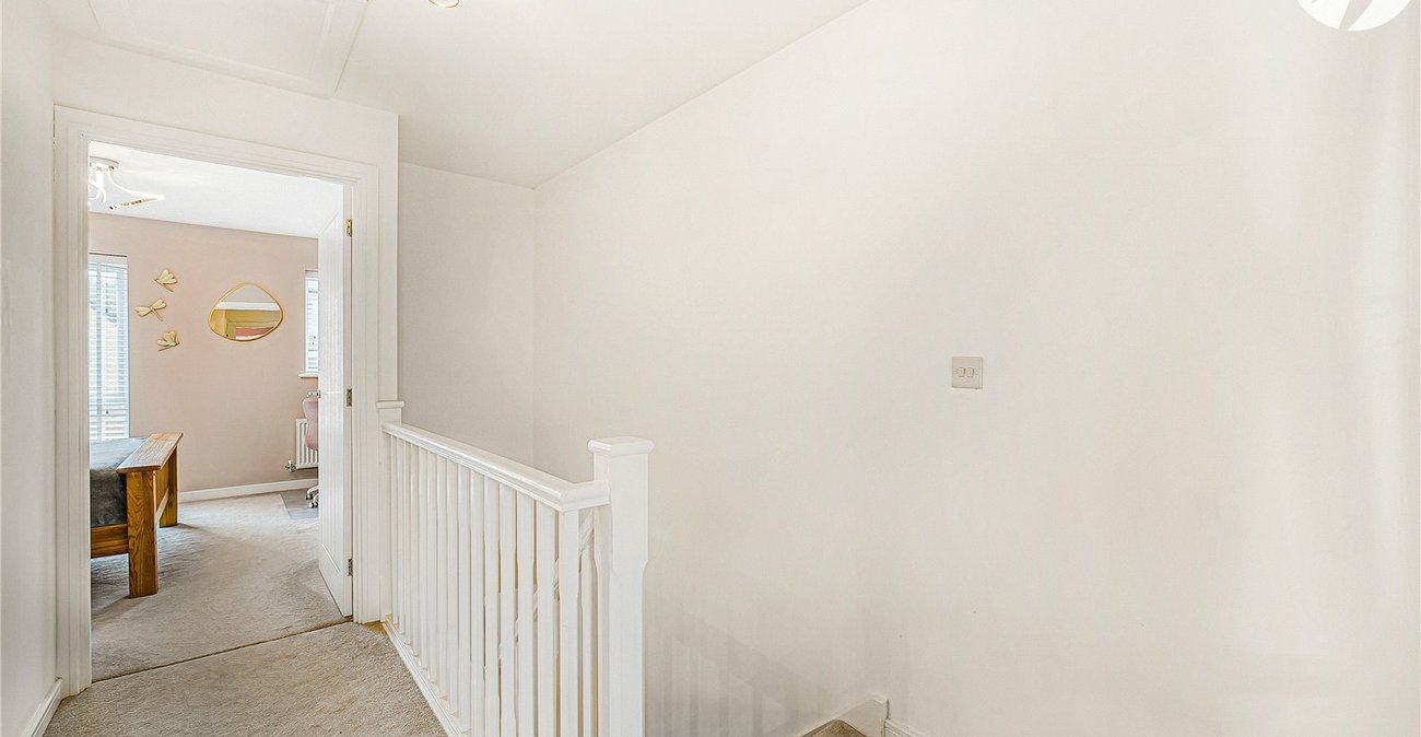 2 bedroom house for sale in Greenhithe | Robinson Jackson