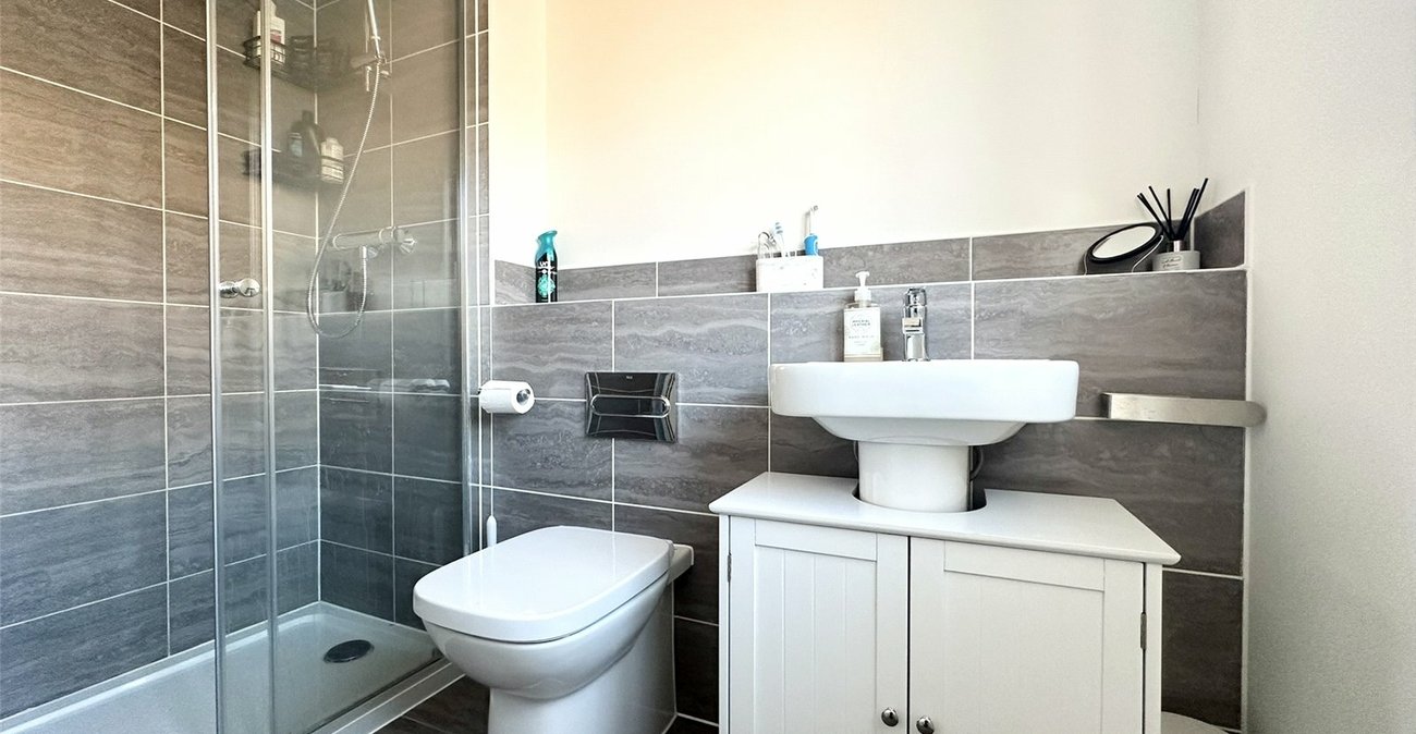 3 bedroom house for sale in Greenhithe | Robinson Jackson