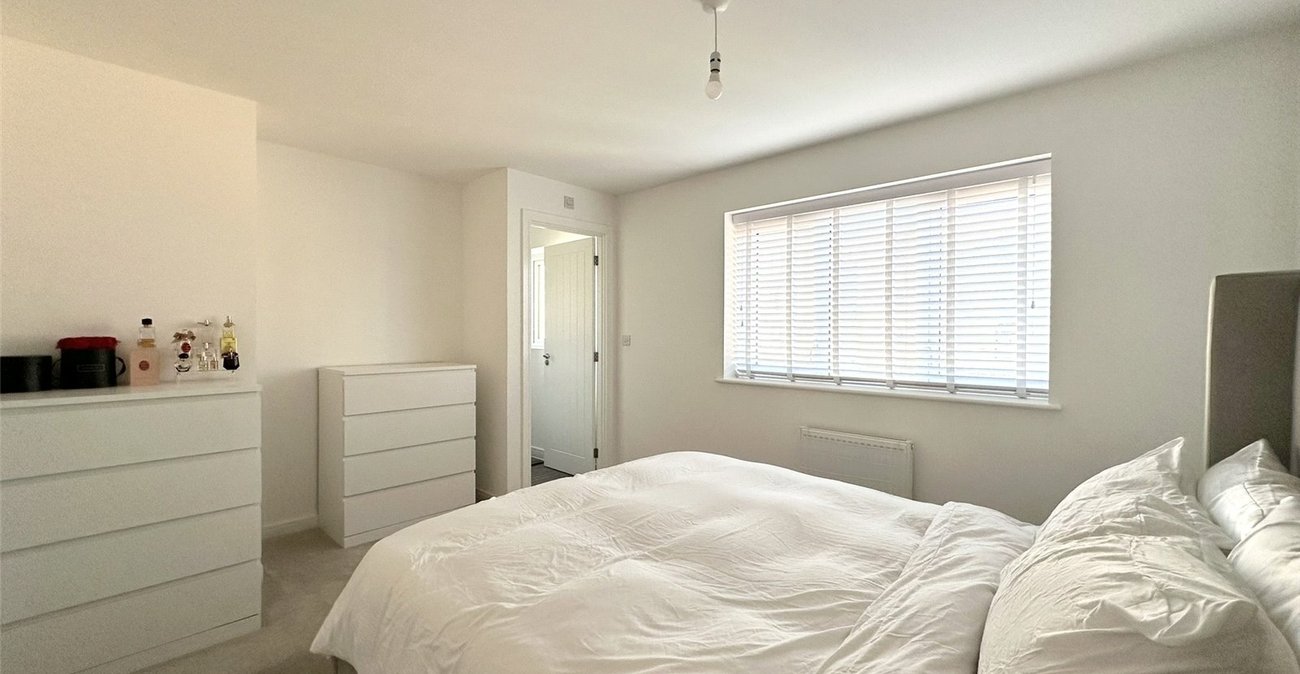 3 bedroom house for sale in Greenhithe | Robinson Jackson