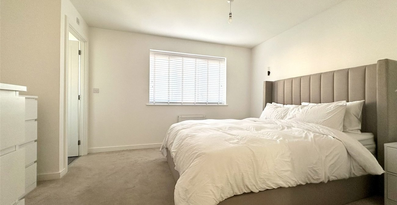 3 bedroom house for sale in Greenhithe | Robinson Jackson