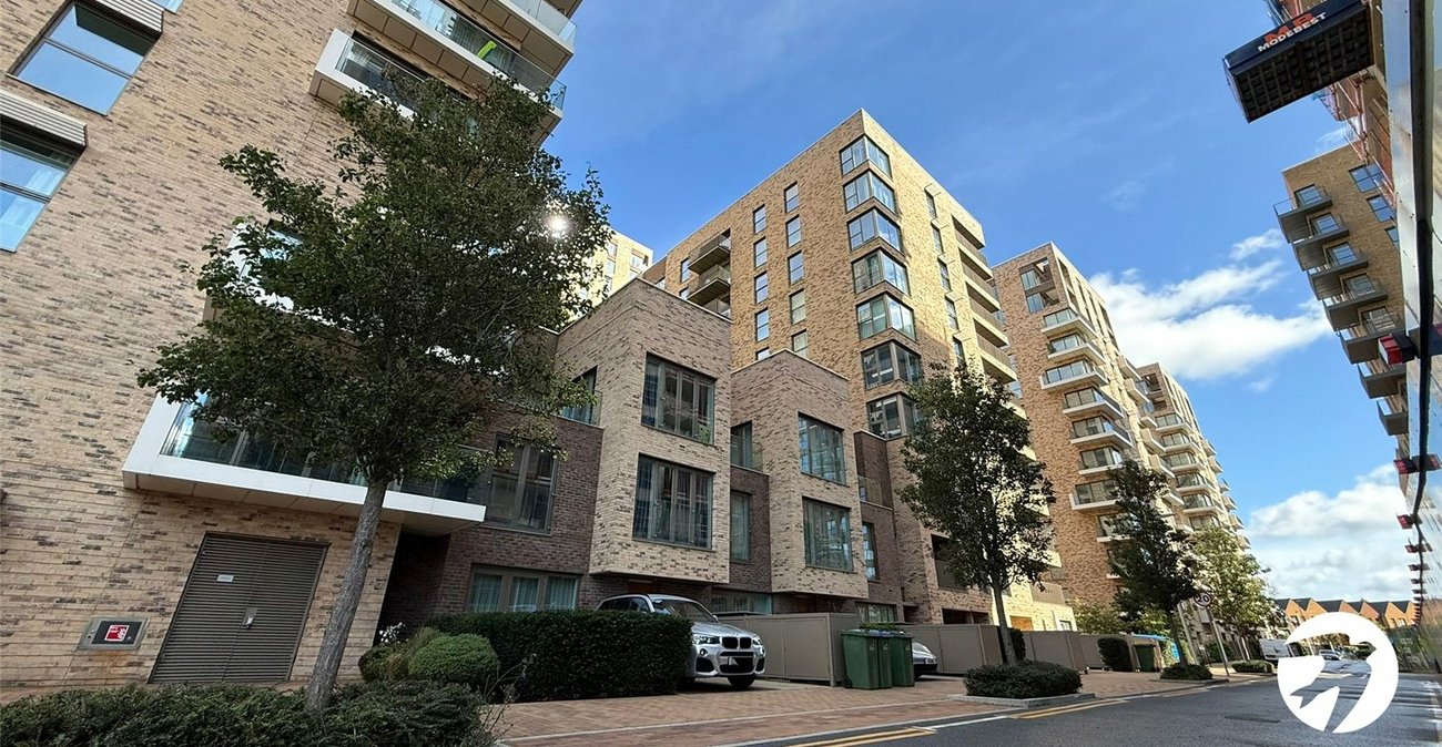 1 bedroom property for sale in London | Robinson Jackson