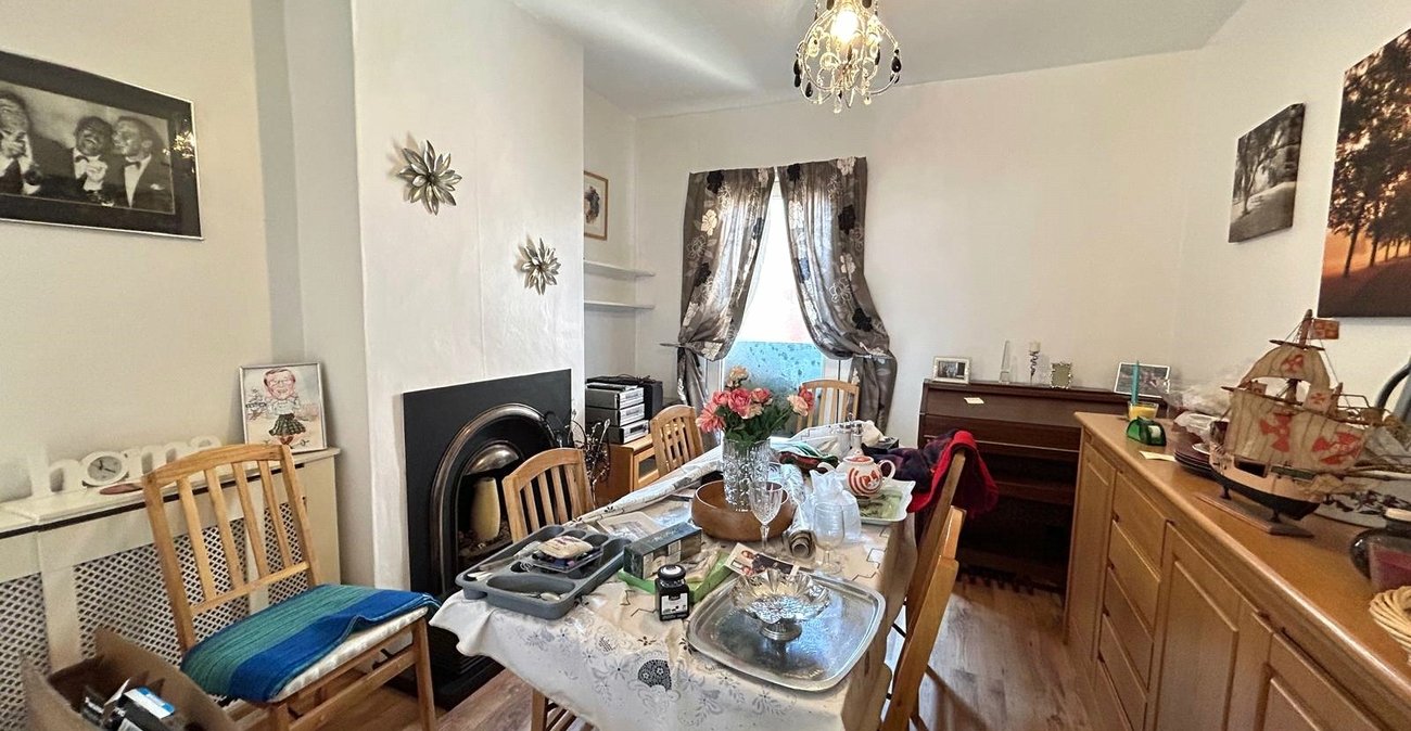 3 bedroom house for sale in Woolwich | Robinson Jackson