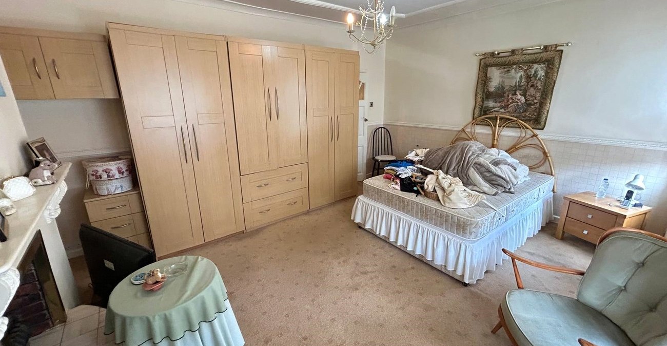 3 bedroom house for sale in Woolwich | Robinson Jackson