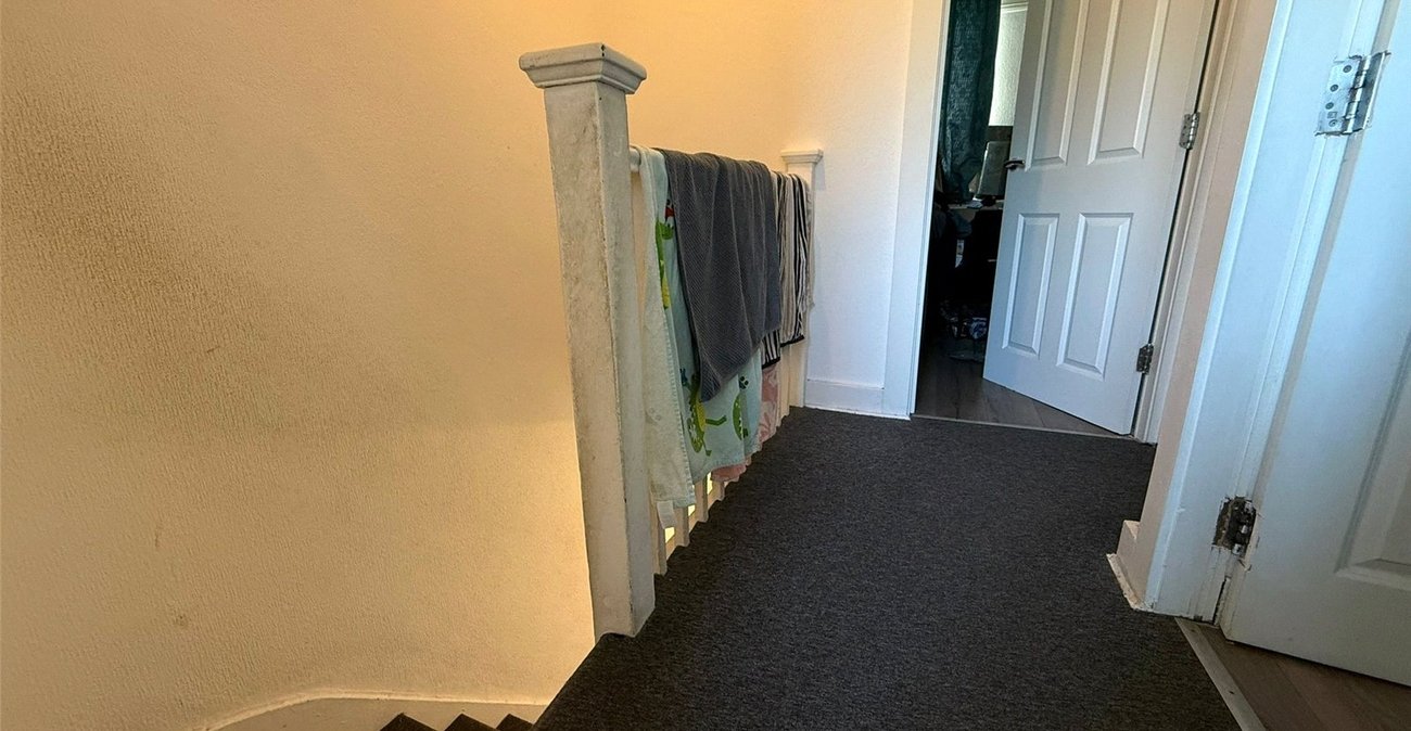 3 bedroom house for sale in Abbey Wood | Robinson Jackson