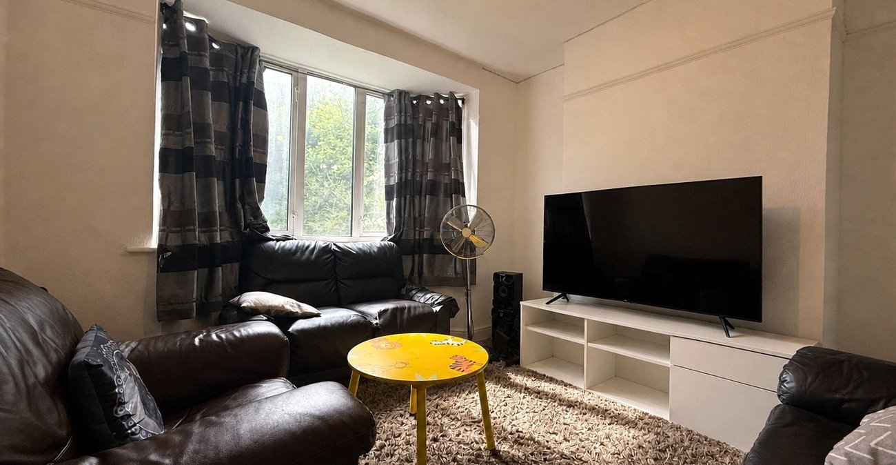 3 bedroom house for sale in Abbey Wood | Robinson Jackson