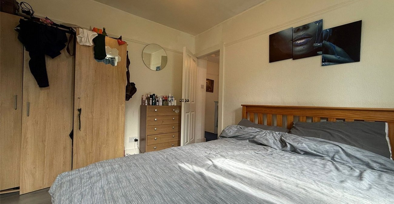 3 bedroom house for sale in Abbey Wood | Robinson Jackson