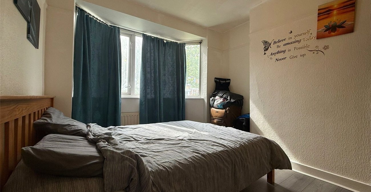 3 bedroom house for sale in Abbey Wood | Robinson Jackson