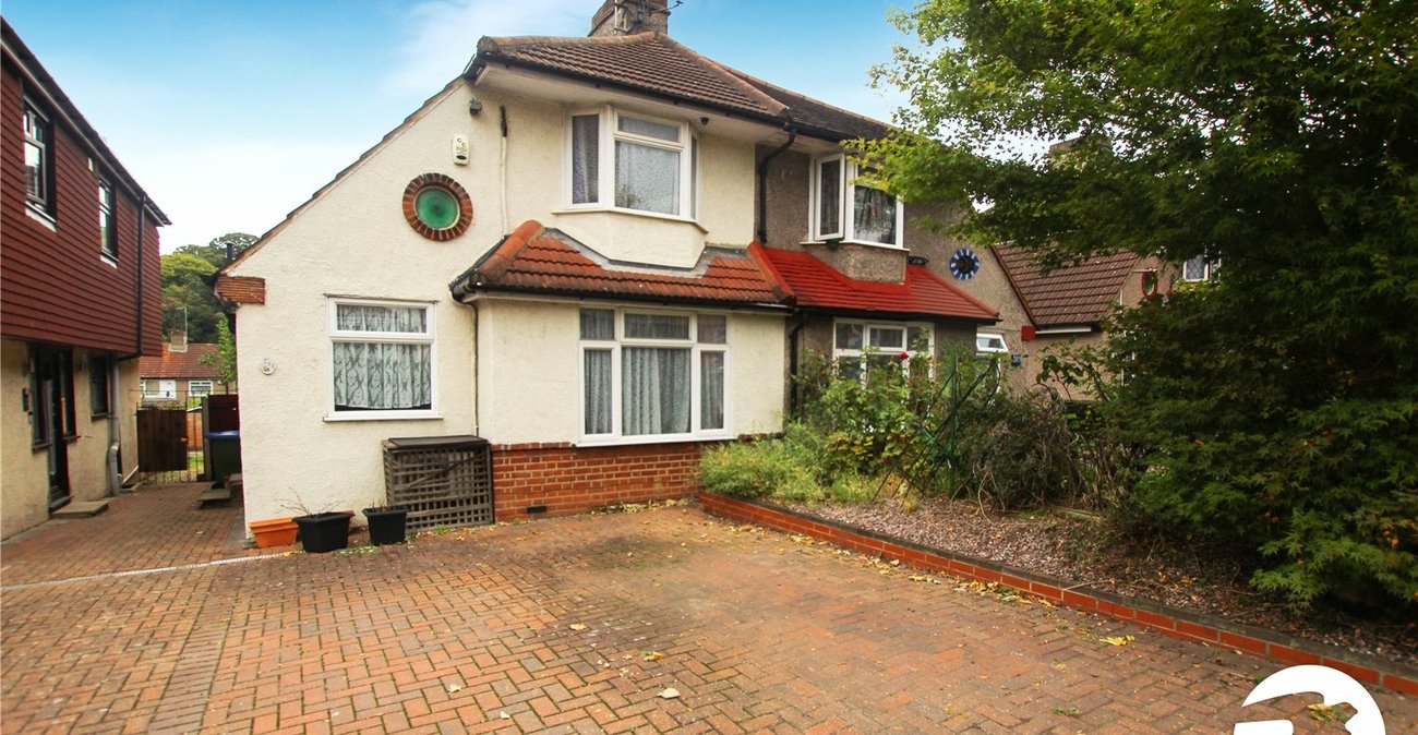 3 bedroom house for sale in Abbey Wood | Robinson Jackson