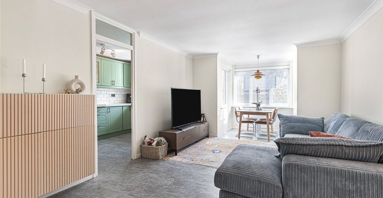 2 bedroom property for sale in Welling | Robinson Jackson
