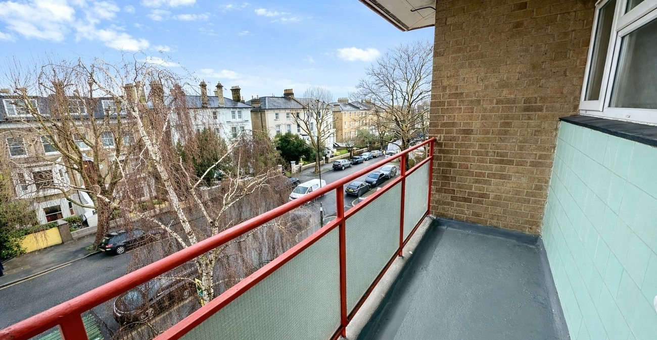1 bedroom property for sale in London | Robinson Jackson