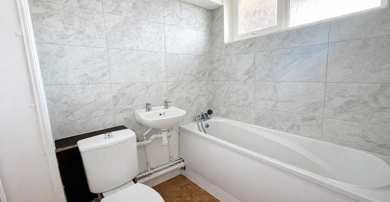 1 bedroom property for sale in London | Robinson Jackson