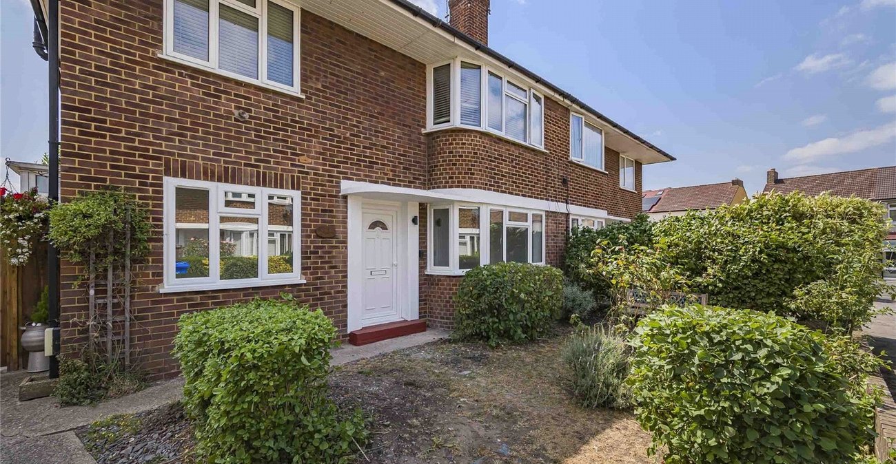 2 bedroom property for sale in Welling | Robinson Jackson