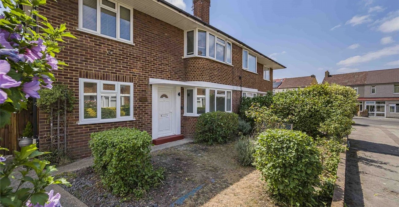 2 bedroom property for sale in Welling | Robinson Jackson