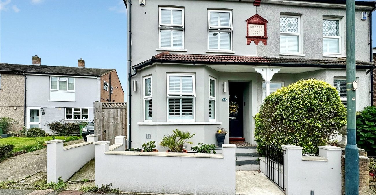 4 bedroom house for sale in Welling | Robinson Jackson