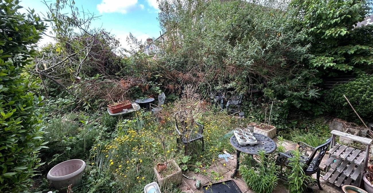 2 bedroom property for sale in Welling | Robinson Jackson