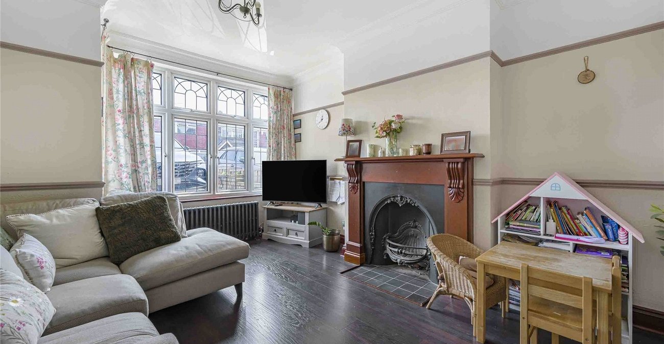 3 bedroom house for sale in Welling | Robinson Jackson