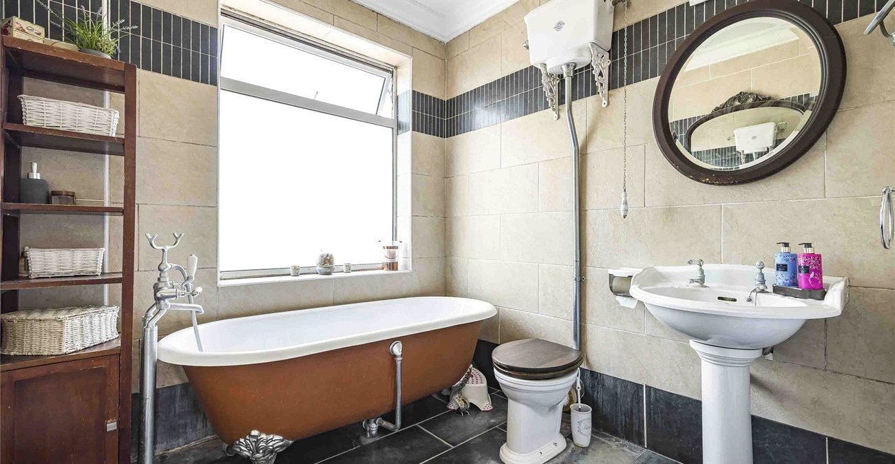 3 bedroom house for sale in Welling | Robinson Jackson