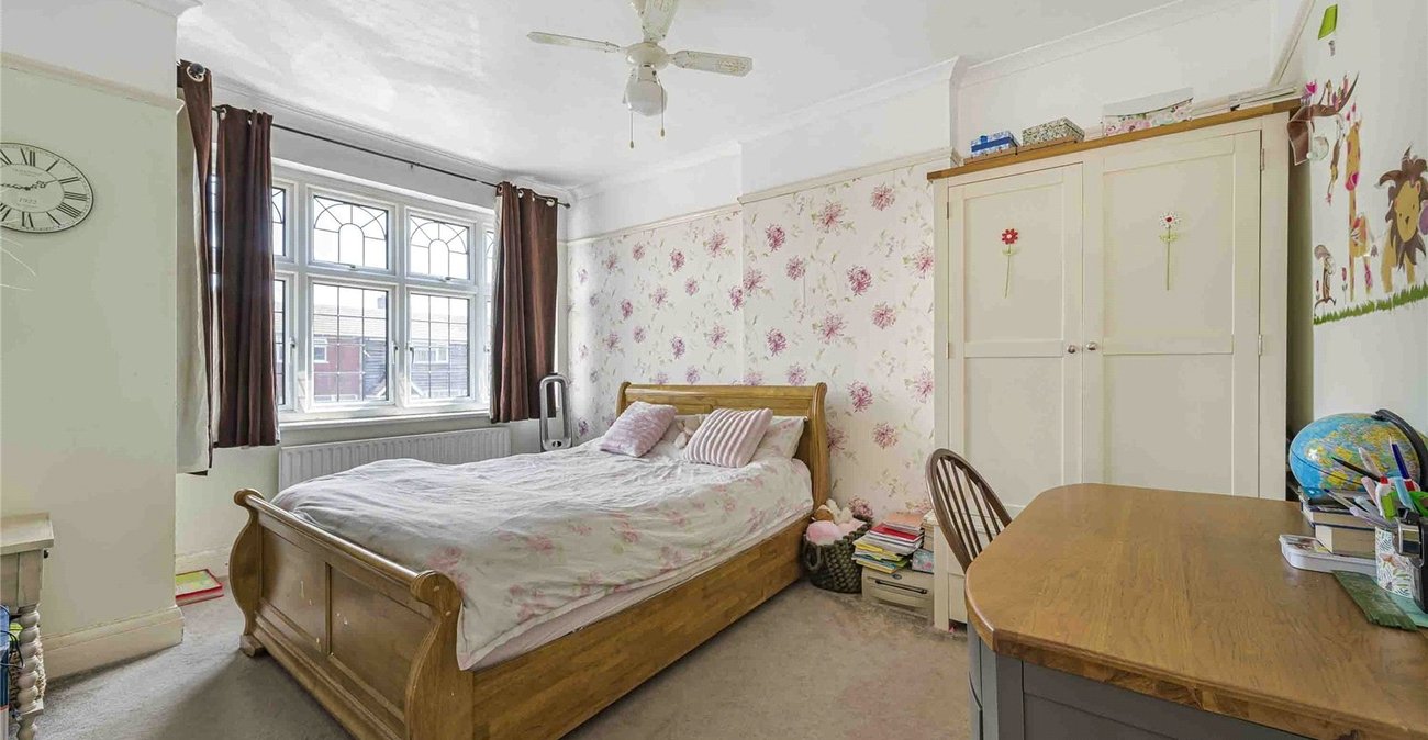3 bedroom house for sale in Welling | Robinson Jackson