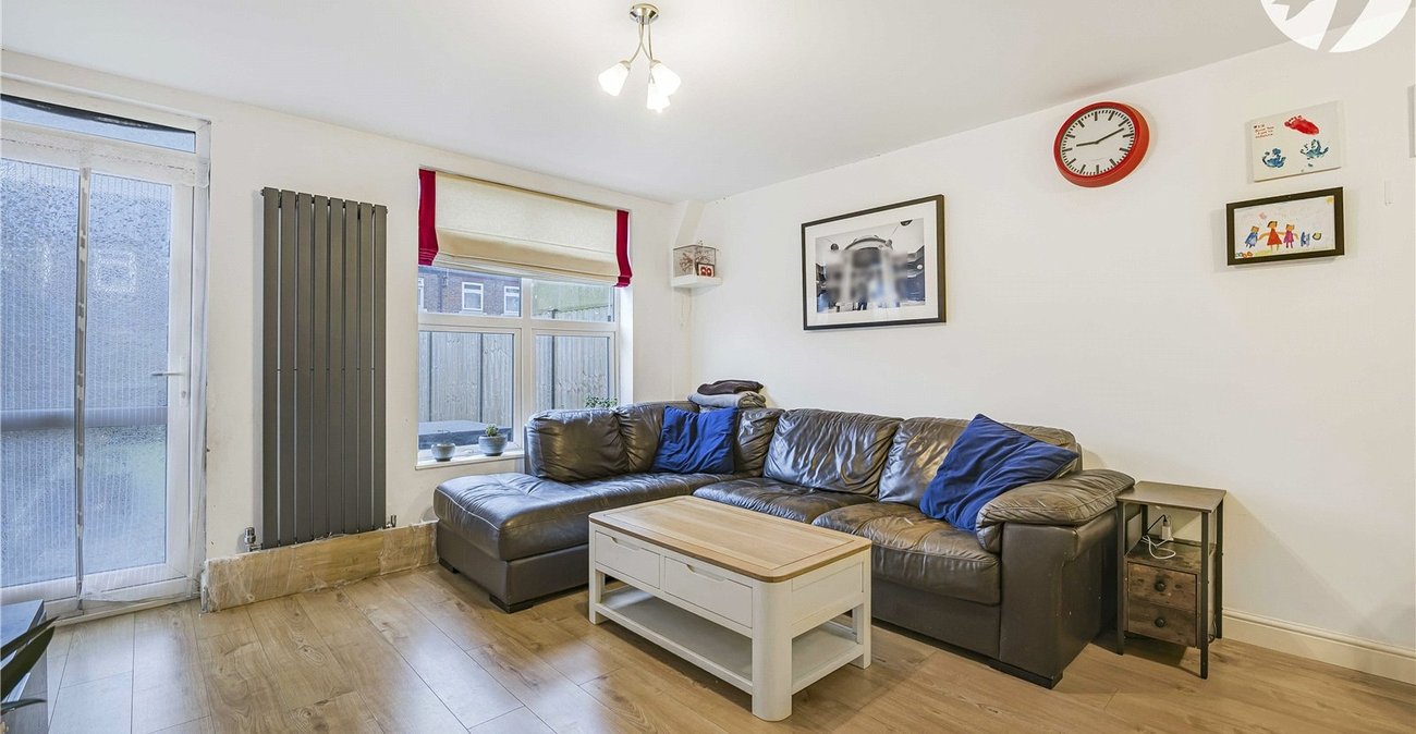 4 bedroom house for sale in Mottingham | Robinson Jackson