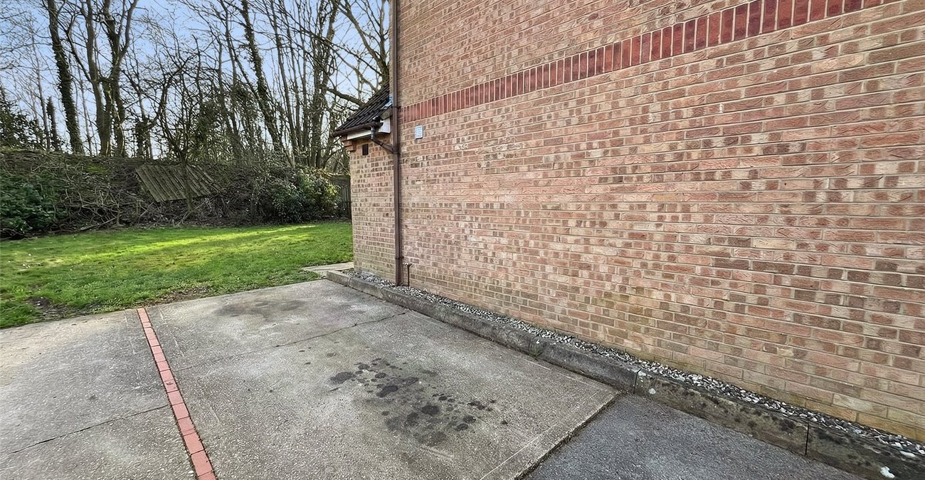 2 bedroom house for sale in Walderslade Woods | Robinson Michael & Jackson