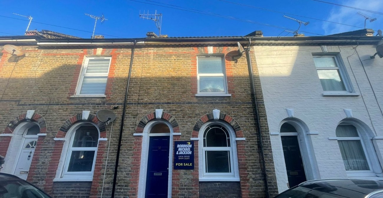 2 bedroom house for sale in Gravesend | Robinson Michael & Jackson