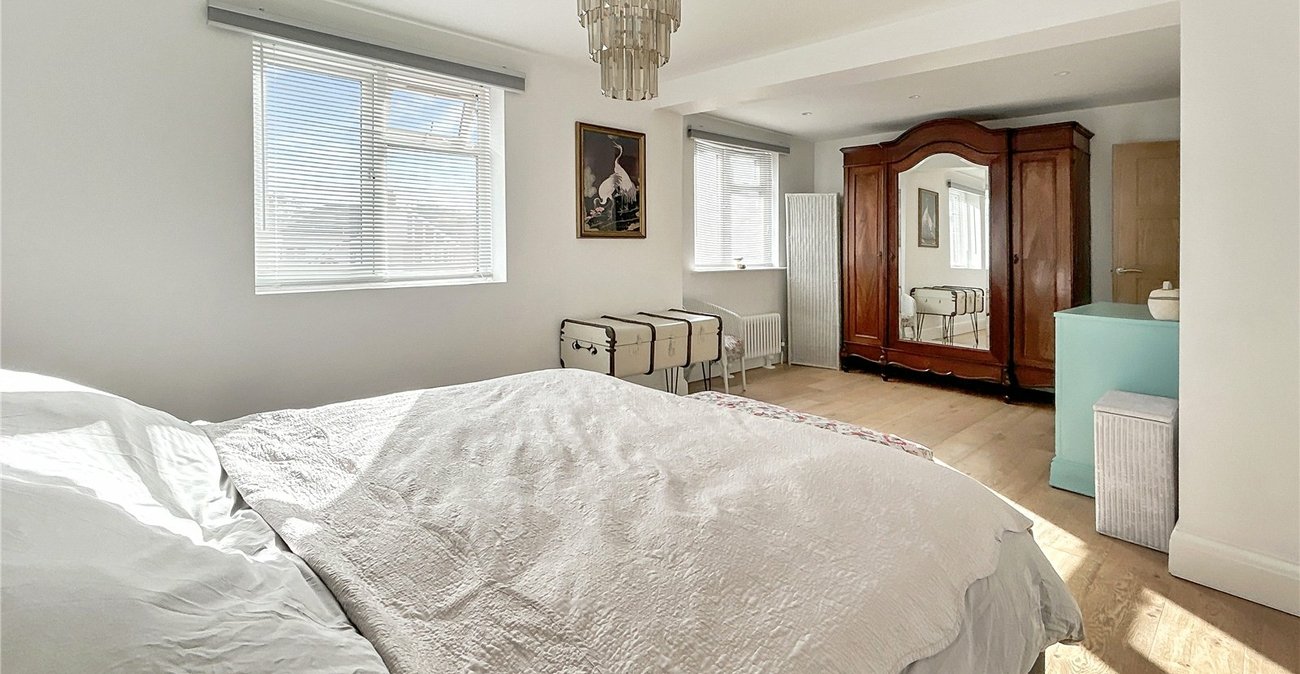 4 bedroom house for sale in Sidcup | Robinson Jackson