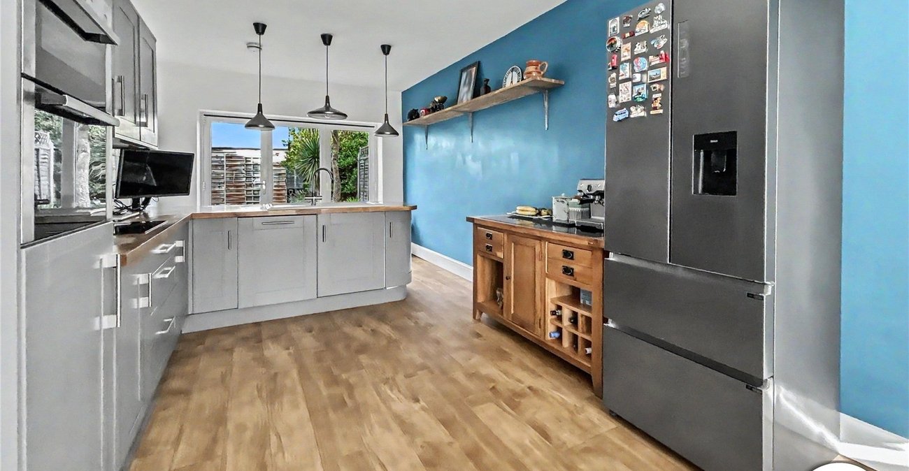 4 bedroom house for sale in Sidcup | Robinson Jackson