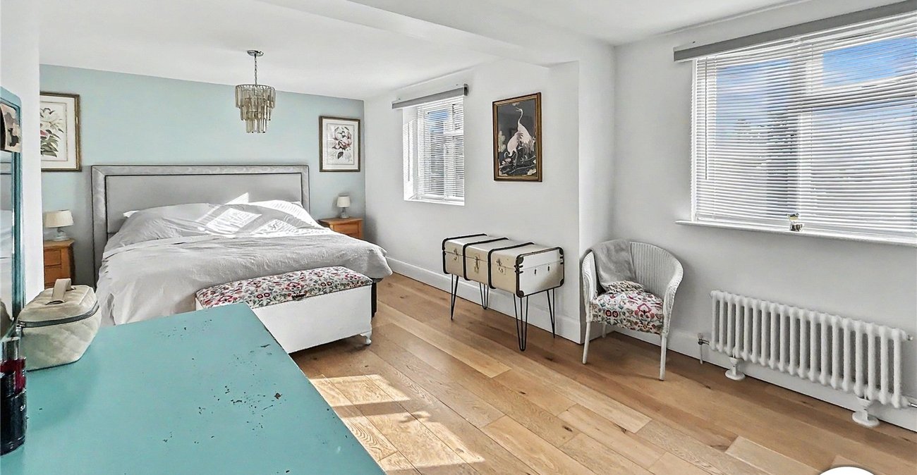 4 bedroom house for sale in Sidcup | Robinson Jackson