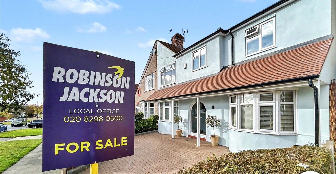4 bedroom house for sale in Sidcup | Robinson Jackson