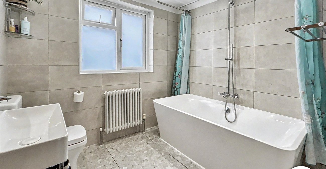 4 bedroom house for sale in Sidcup | Robinson Jackson