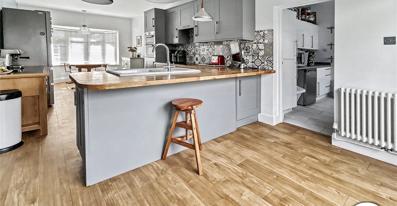 4 bedroom house for sale in Sidcup | Robinson Jackson